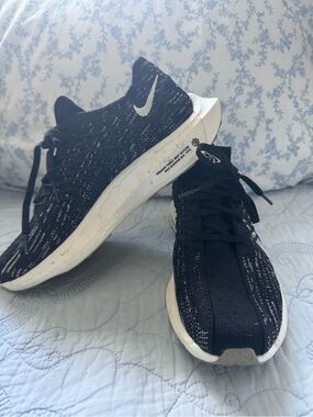 Nike Black and White Knit Running Sneakers